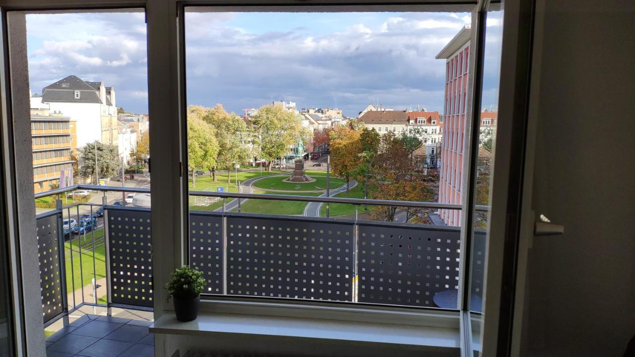 Zen Apartments - Geraumig Fur 4 - Zentral - Balkon - Netflix 卡尔斯鲁厄 外观 照片